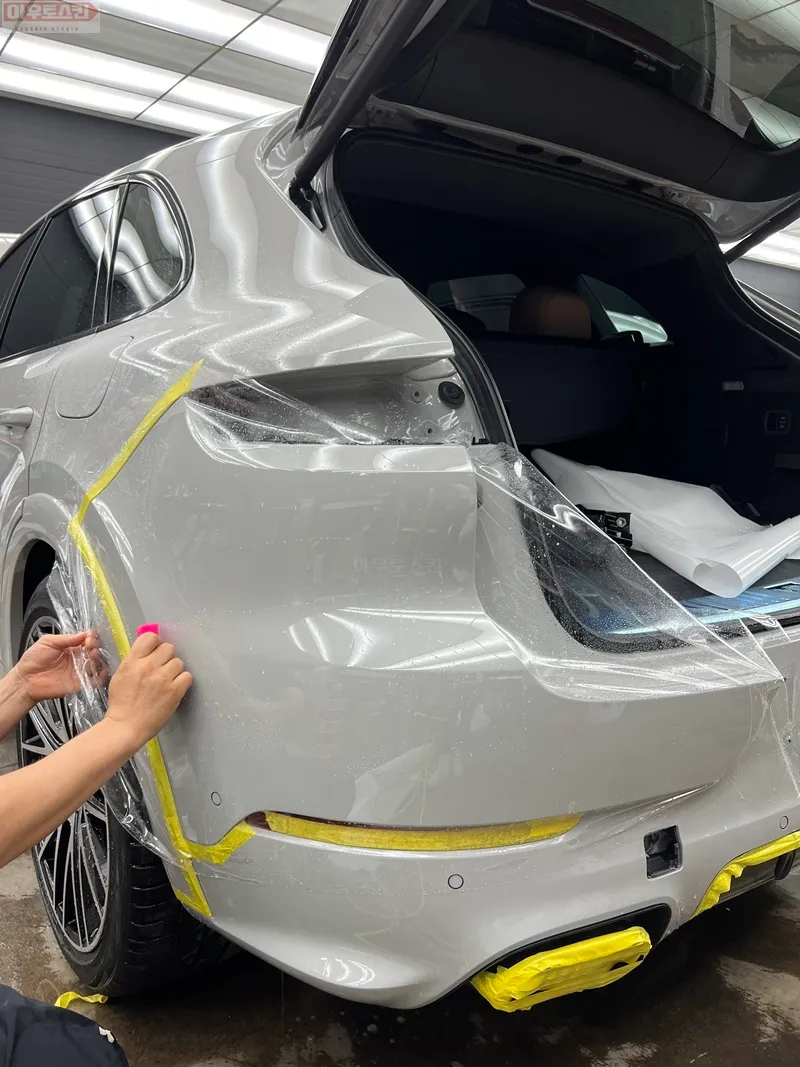 Porsche Cayenne PPF施工事例|費用目安と仕上がり 施工写真 2-2