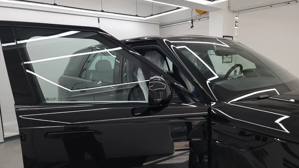 Audi RSのPPF施工事例｜費用目安と仕上がり 施工写真 2-1
