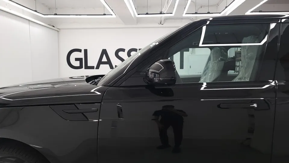 Audi RSのPPF施工事例｜費用目安と仕上がり 施工写真 1-2
