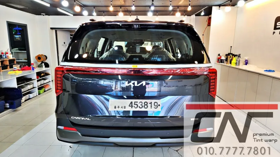 Kia Carnival Hybrid window tinting - Kia Carnival Hybrid Window Tinting Review: Zenith IR Film photo 3
