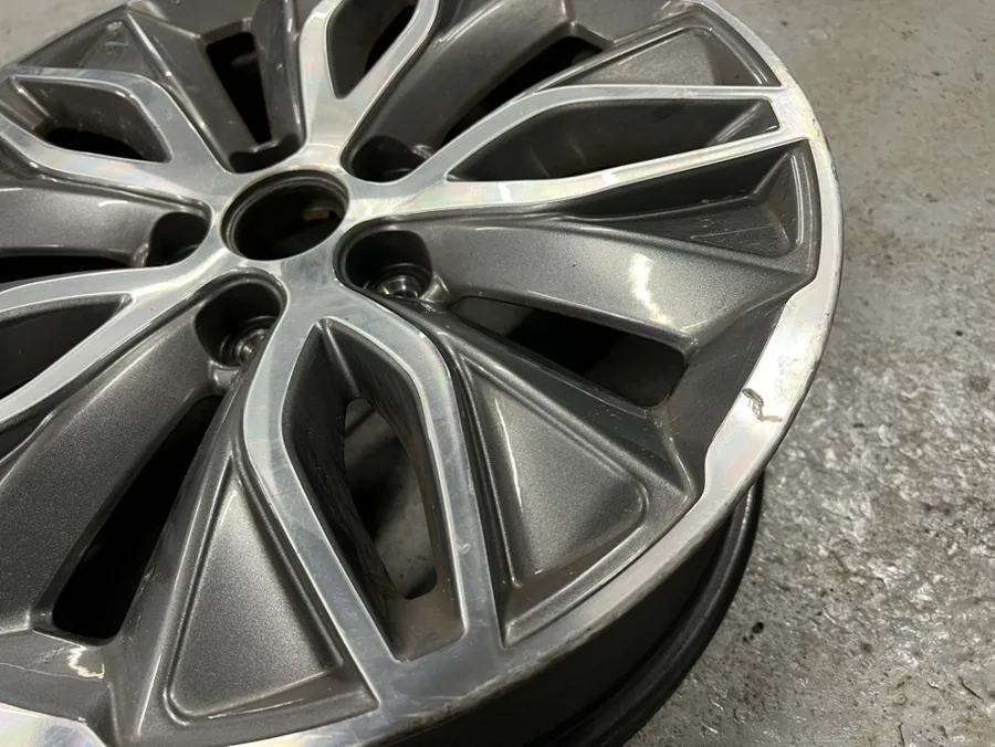 Kia K5 wheel repair - Kia K5 Wheel Repair & Painting Review — Cost & Results photo 5