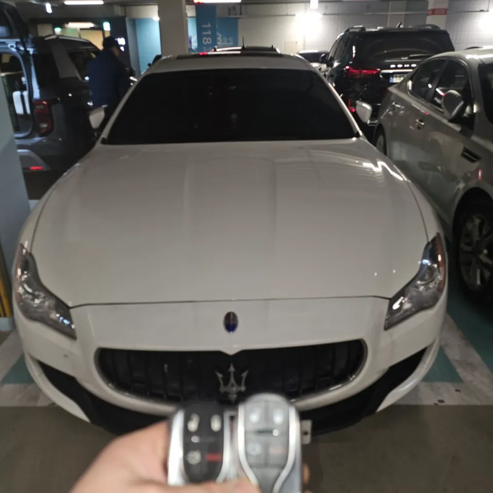 Maserati Quattroporte oem options - Maserati Quattroporte OEM Options Review — Cost & Results photo 3