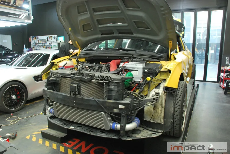 Hyundai Veloster Nのカーラッピング事例｜費用目安・仕上がり 施工写真 2-2