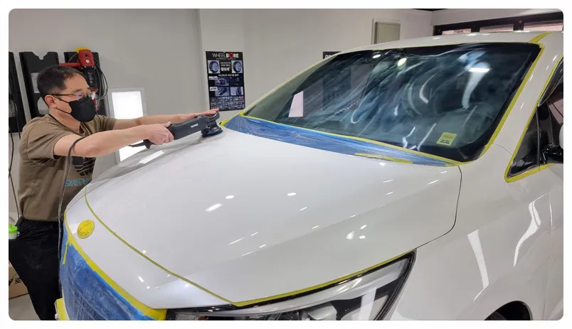 Kia Carnivalのガラスコーティング事例|韓国での施工例 施工写真 2-2