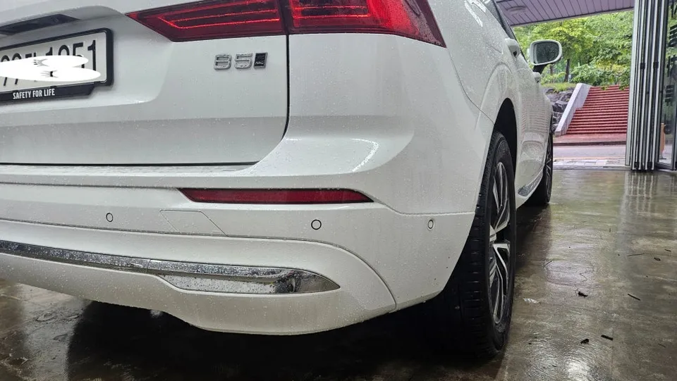 Volvo XC60のPPF施工事例|保険適用で再施工 施工写真 3-1