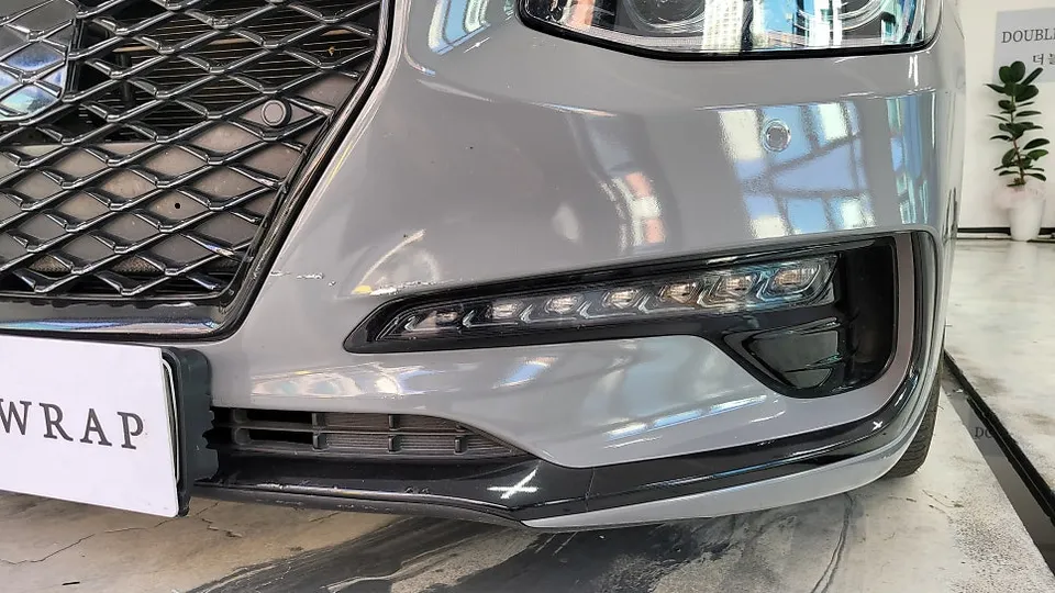 Hyundai Azeraのカーラッピング事例｜費用目安・仕上がり 施工写真 3-1