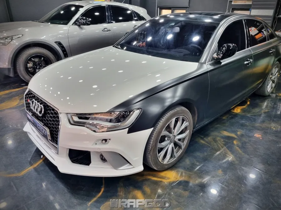 Audi A6 カーラッピング事例|事故復旧と再施工 施工写真 3-1