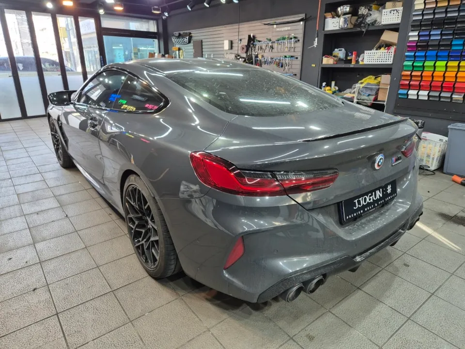 BMW M8 PPF施工事例｜韓国でのブラックフル施工 施工写真 2-1