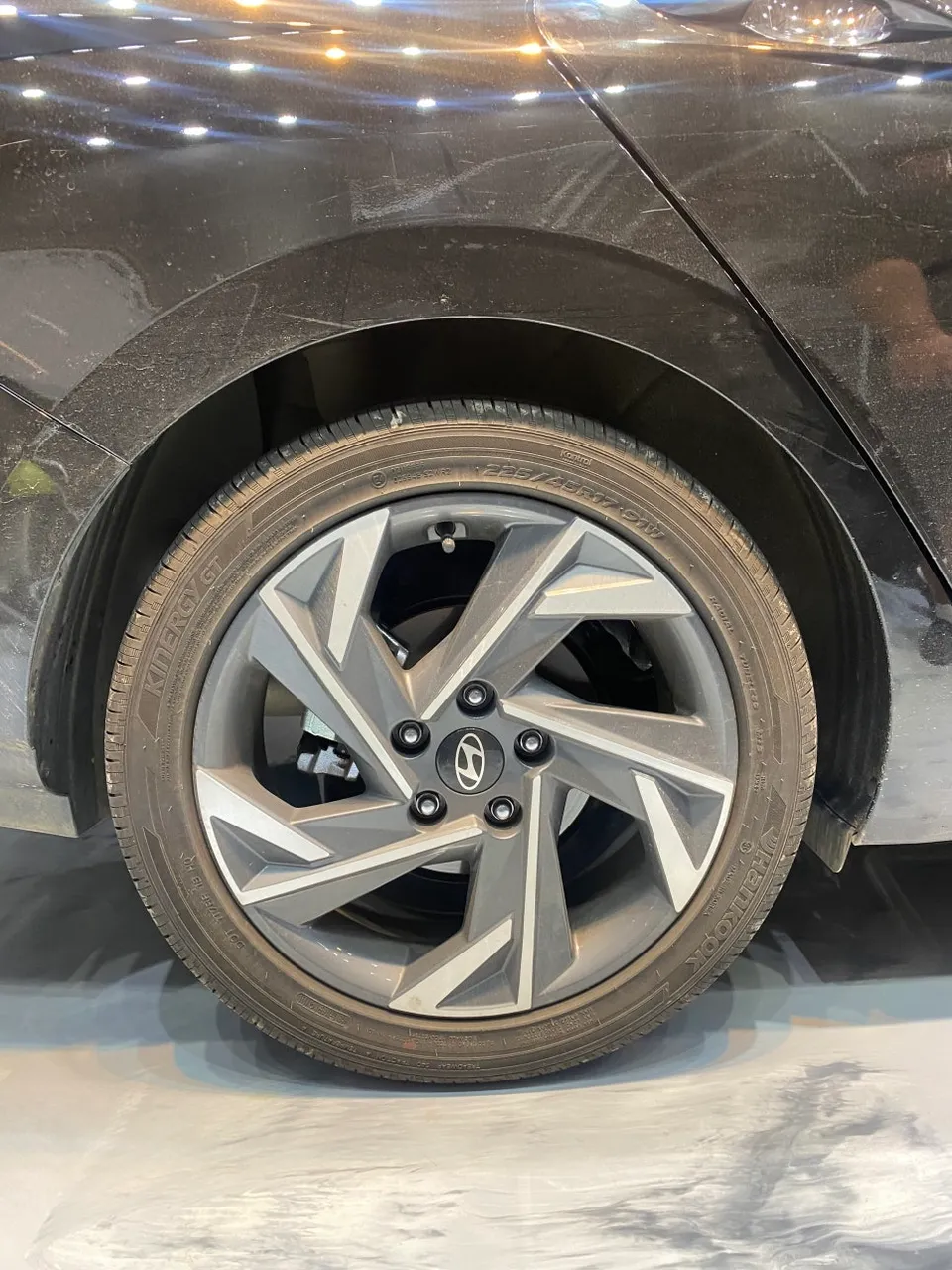 Hyundai Elantraのガラスコーティング事例|費用目安・仕上がり 施工写真 3-2