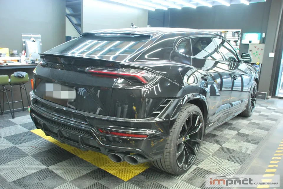 Lamborghini Urus PPF施工事例｜費用目安と仕上がり 施工写真 2-1