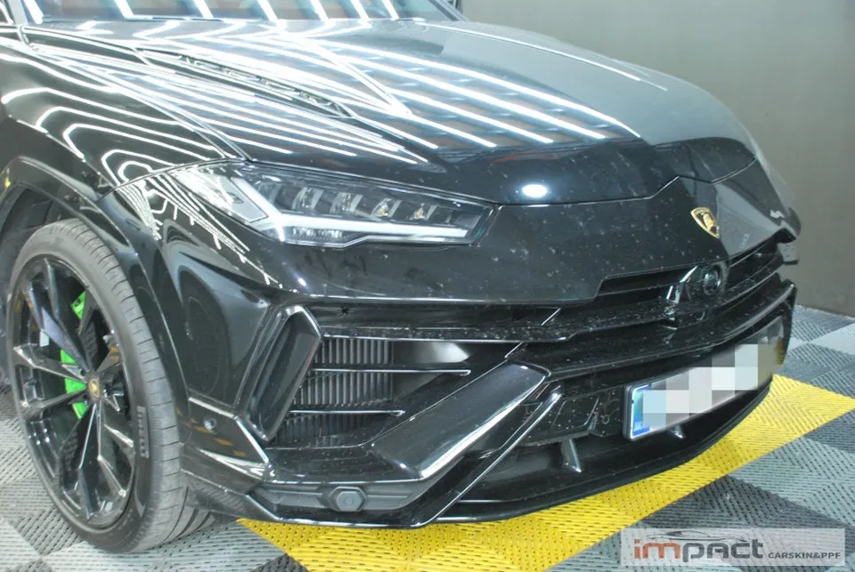 Lamborghini Urus PPF施工事例｜費用目安と仕上がり 施工写真 3-1