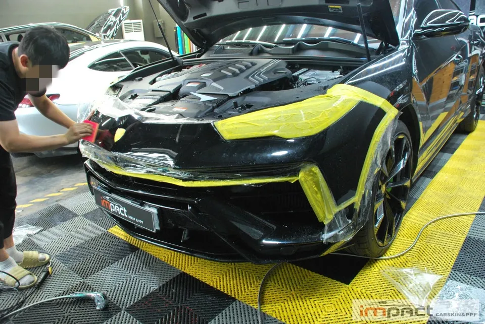 Lamborghini Urus PPF施工事例｜費用目安と仕上がり 施工写真 1-3