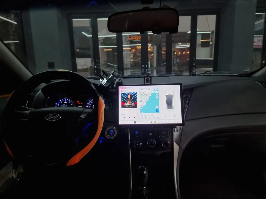 Hyundai SonataのAndroid Auto・CarPlay取付事例 施工写真 1-3