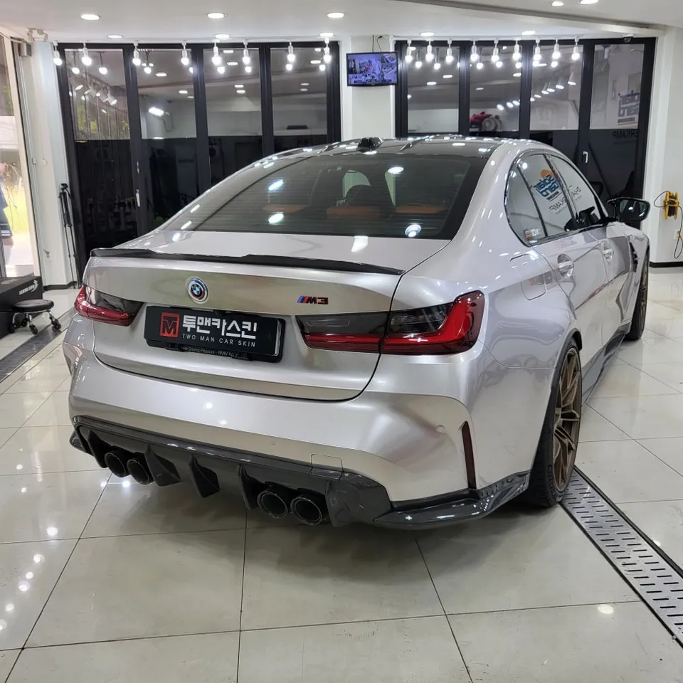 BMW M3のカーラッピング事例|費用目安・仕上がり 施工写真 2-2