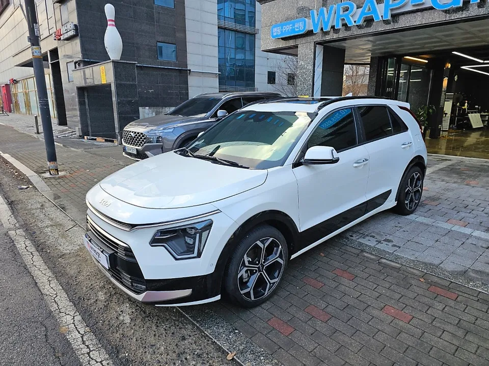 Kia Niro Hybrid window tinting - Kia Niro Hybrid Window Tinting Review — Cost & Results photo 4