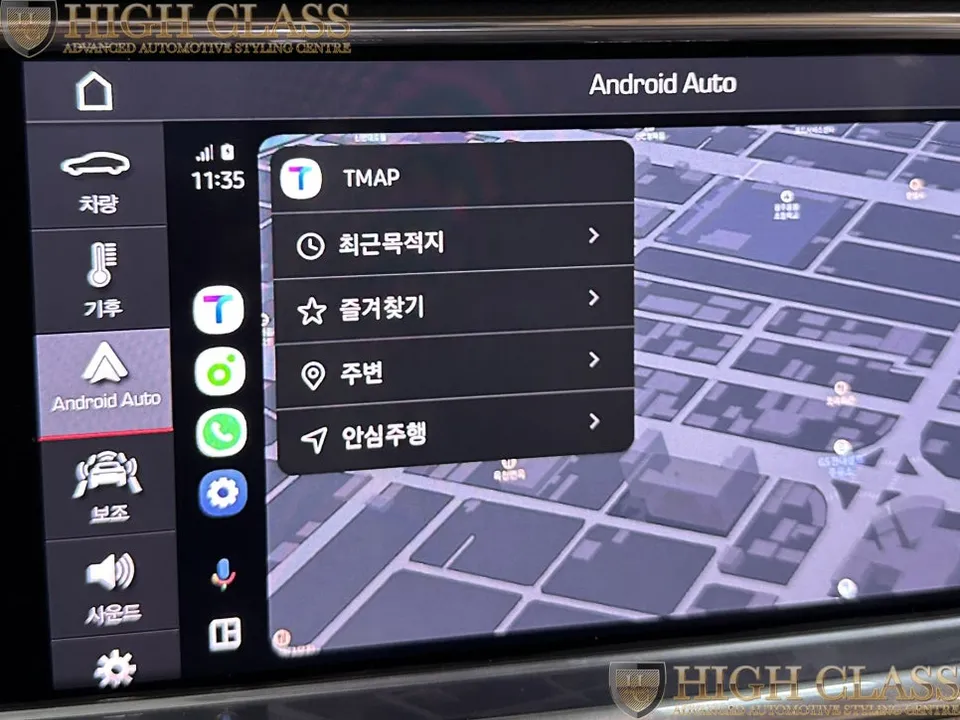 Porsche PanameraのAndroid Auto・CarPlay取付事例 施工写真 2-2