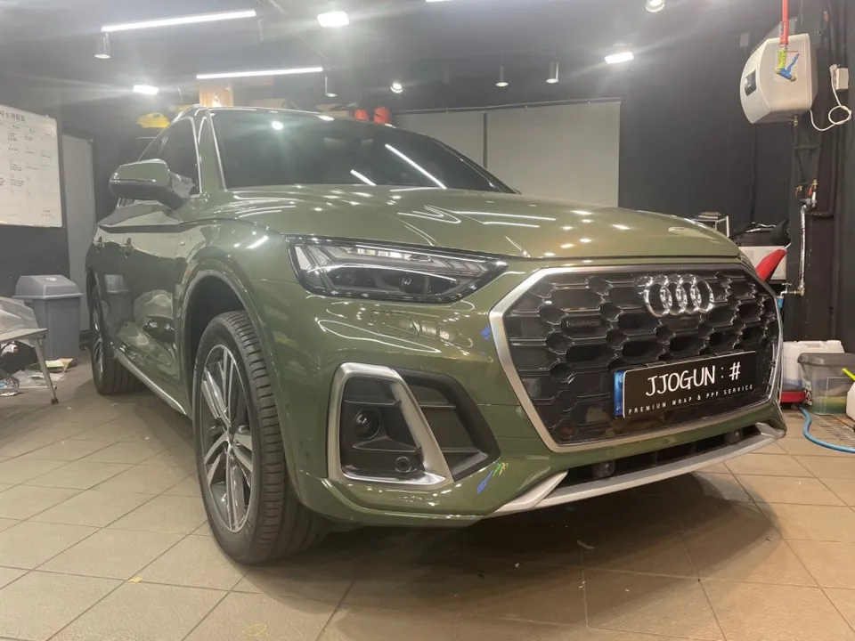 Audi Q5 vinyl wrap - Audi Q5 Vinyl Wrap Review: Cost & Results photo 3