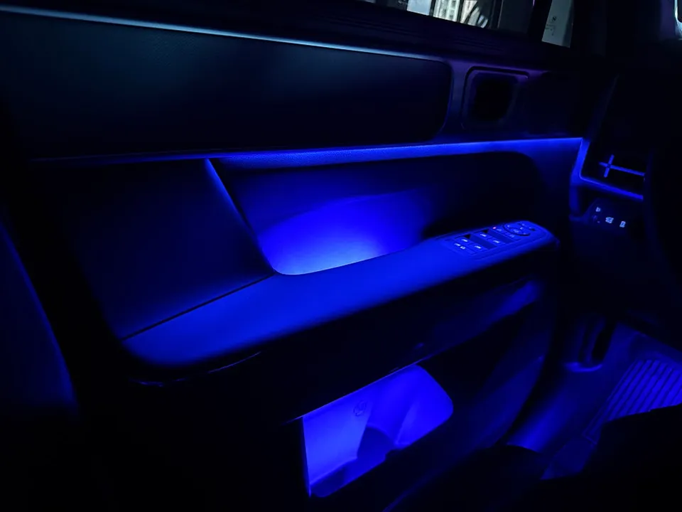 Hyundai Santa Fe MX5 ambient lighting - Hyundai Santa Fe MX5 Ambient Lighting Upgrade Review photo 3