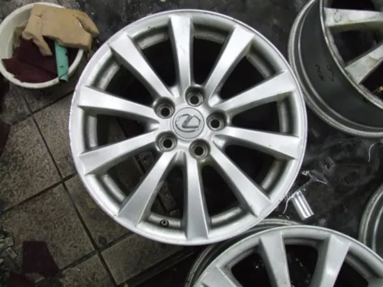 Lexus IS wheel repair - Lexus IS Wheel Repair & Refinishing Review — Glossy Black Restoration photo 4