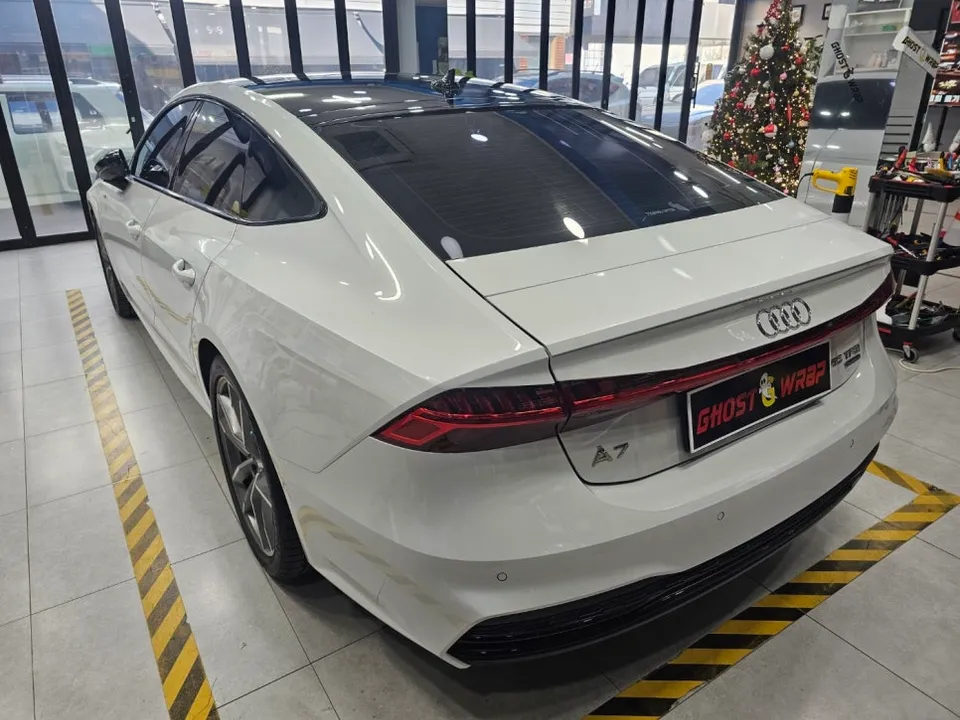 Audi A7 ルーフラッピング事例|費用目安と仕上がり 施工写真 2-3