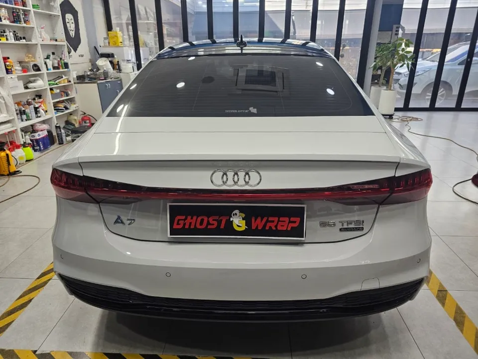 Audi A7 ルーフラッピング事例|費用目安と仕上がり 施工写真 3-3