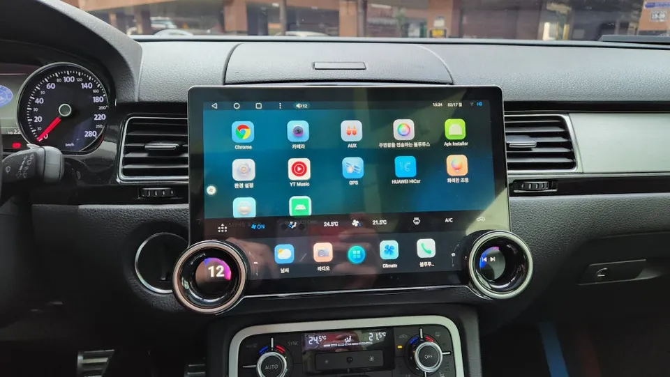 Volkswagen TouaregのAndroid Auto・CarPlay取付事例 施工写真 4-1