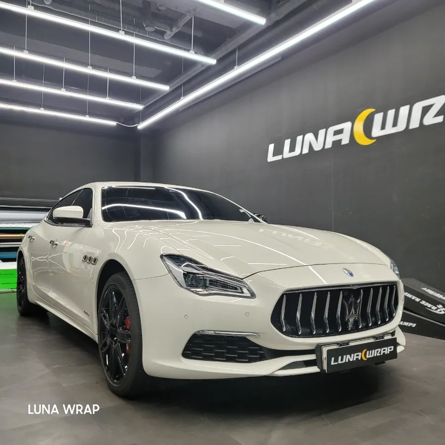 Maserati Quattroporteのカーラッピング事例 写真