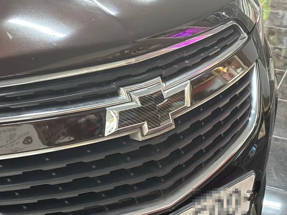 Chevrolet Cruzeのカーラッピング事例:費用目安と仕上がり 施工写真 3-2