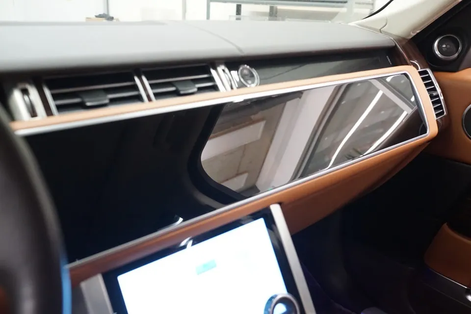 Land Rover Range Rover surround view camera - Land Rover Range Rover Surround View Camera Review — Enhanced Vis photo 3