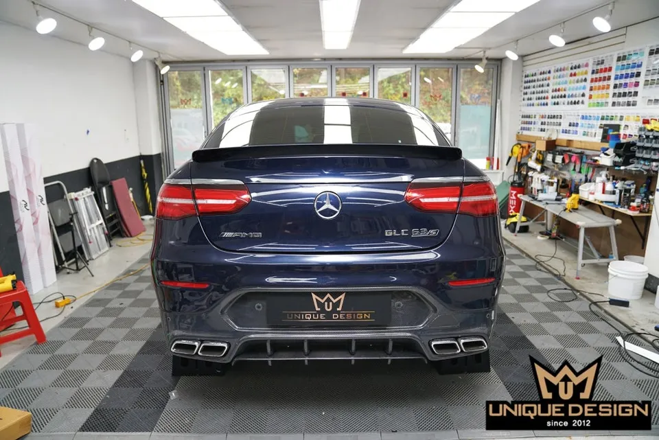 Mercedes-Benz GLCのPPF施工事例｜リアルカーボンパーツ保護 施工写真 3