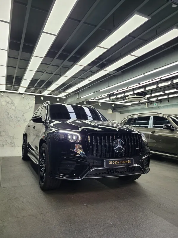 Mercedes-Benz GLS 580 vinyl wrap - Mercedes-Benz GLS 580 Vinyl Wrap Review: Black Charisma Achieved photo 3