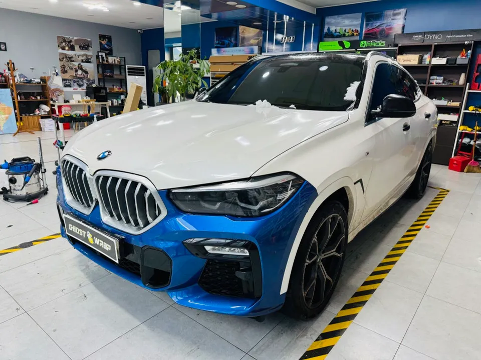 BMW X6のカーラッピング事例|費用目安・仕上がり 施工写真 2-1