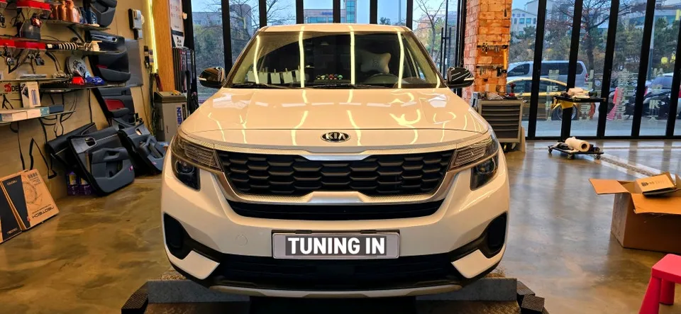 Kia Seltos lighting upgrade installation result