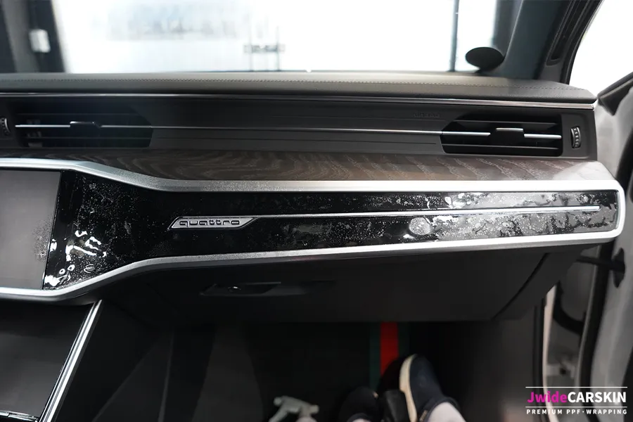 Audi A6のPPF施工事例|実例と費用目安 施工写真 1-2