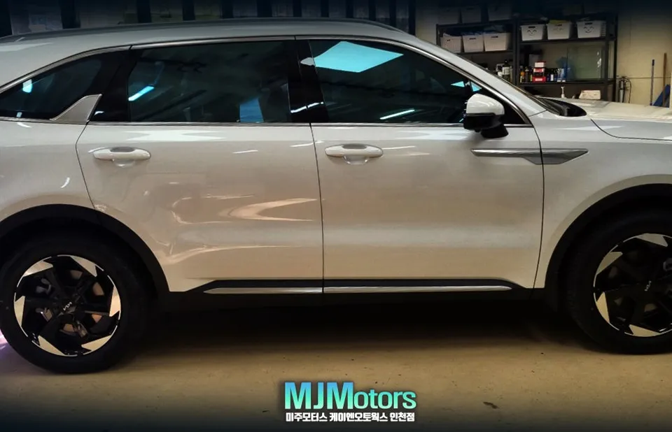 Kia Sorento body kit - Kia Sorento Body Kit Installation Review photo 2
