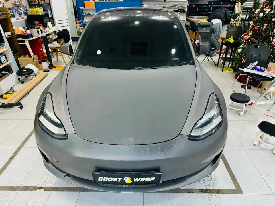 Tesla Model 3のカーラッピング事例｜費用目安・仕上がり 写真