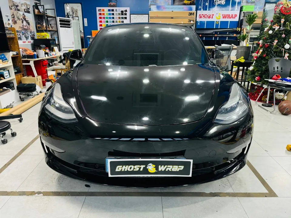 Tesla Model 3のカーラッピング事例｜費用目安・仕上がり 施工写真 1-3