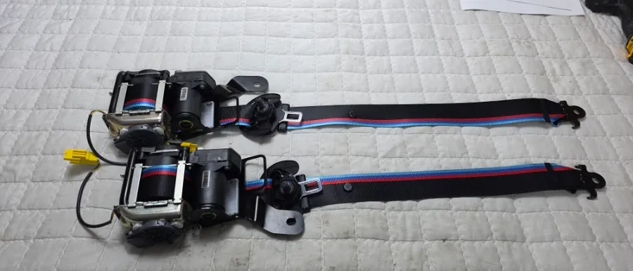 BMW X6 interior customization - BMW X6 Interior Customization: M Performance 3-Color Seatbelt Upg photo 4