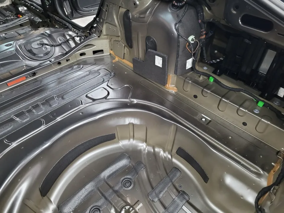 Volkswagen Arteon soundproofing - Volkswagen Arteon Undercoating Review — Enhanced Quietness photo 4
