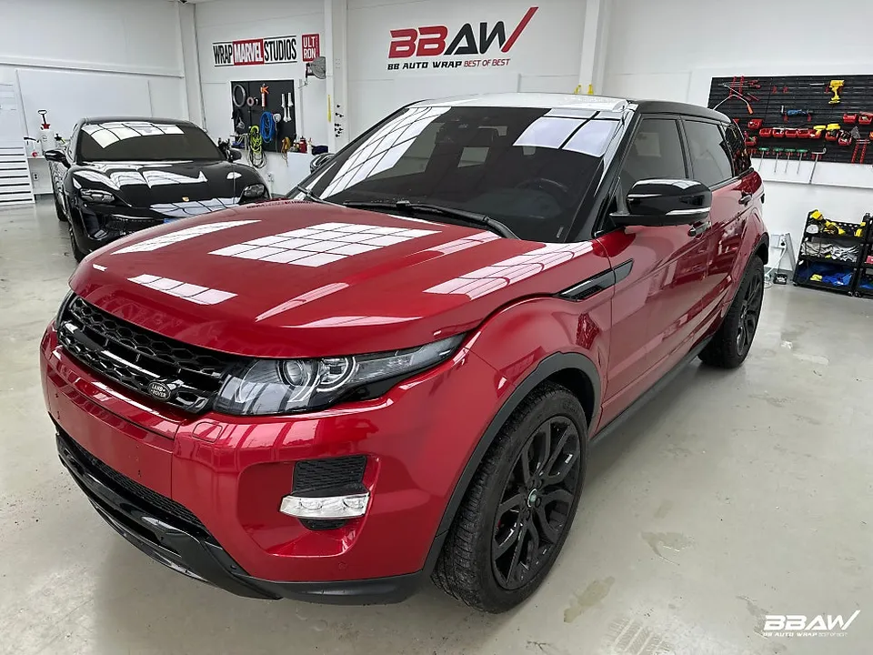 Land Rover Evoqueのカーラッピング事例|費用目安・仕上がり 施工写真 2-1