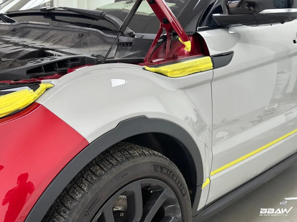 Land Rover Evoqueのカーラッピング事例|費用目安・仕上がり 施工写真 3-3