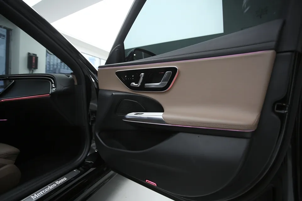 Mercedes-Benz E-Class car audio - Mercedes-Benz E-Class Car Audio Upgrade: DSP Amp for Superior Sou photo 3