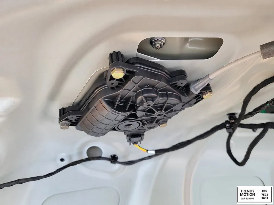Genesis G80 DH oem options - Genesis G80 DH Power Trunk Retrofit Review photo 4