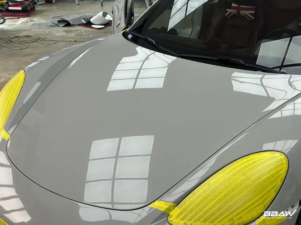 ポルシェ 718 Boxsterのカーラッピング事例|費用目安・仕上がり 施工写真 4-1