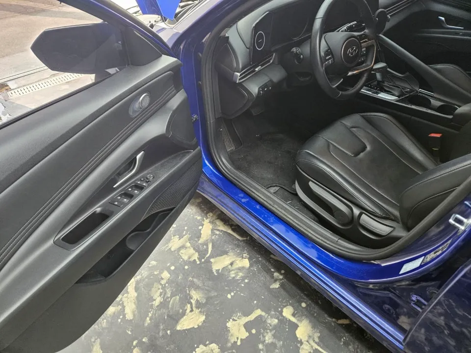 Hyundai Elantra CN7のガラスコーティング事例|費用目安・仕上がり 施工写真 1-2