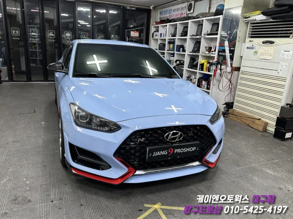Hyundai Veloster Nのドラレコ取付事例|費用目安・仕上がり 施工写真 2-1