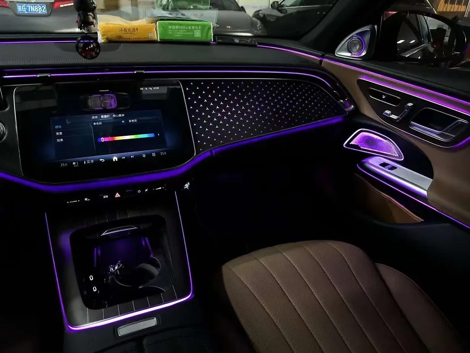 Mercedes-Benz E-Class W214 Ambient Lighting Review photo 2