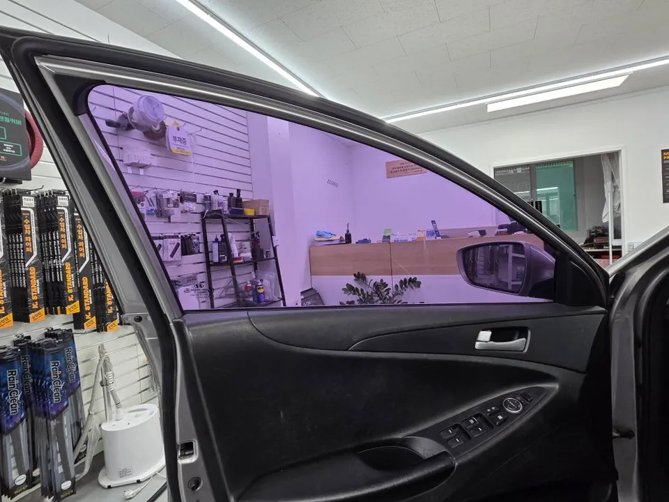 Hyundai Sonataのカーフィルム施工事例 施工写真 4-1