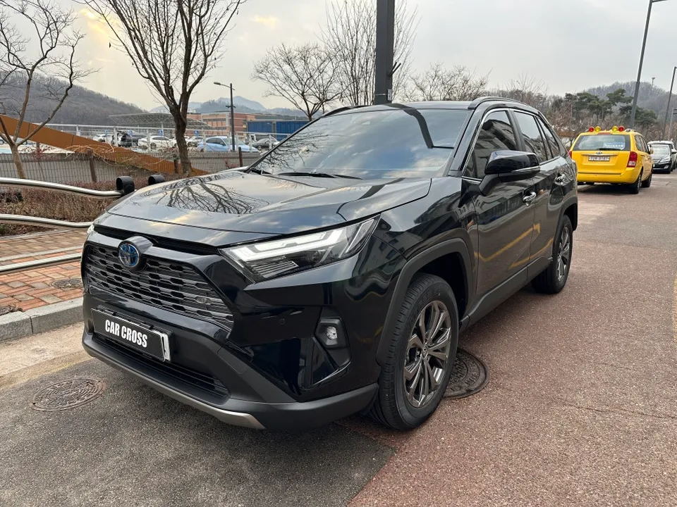 トヨタ RAV4 PPF施工事例｜費用目安・仕上がり 施工写真 2