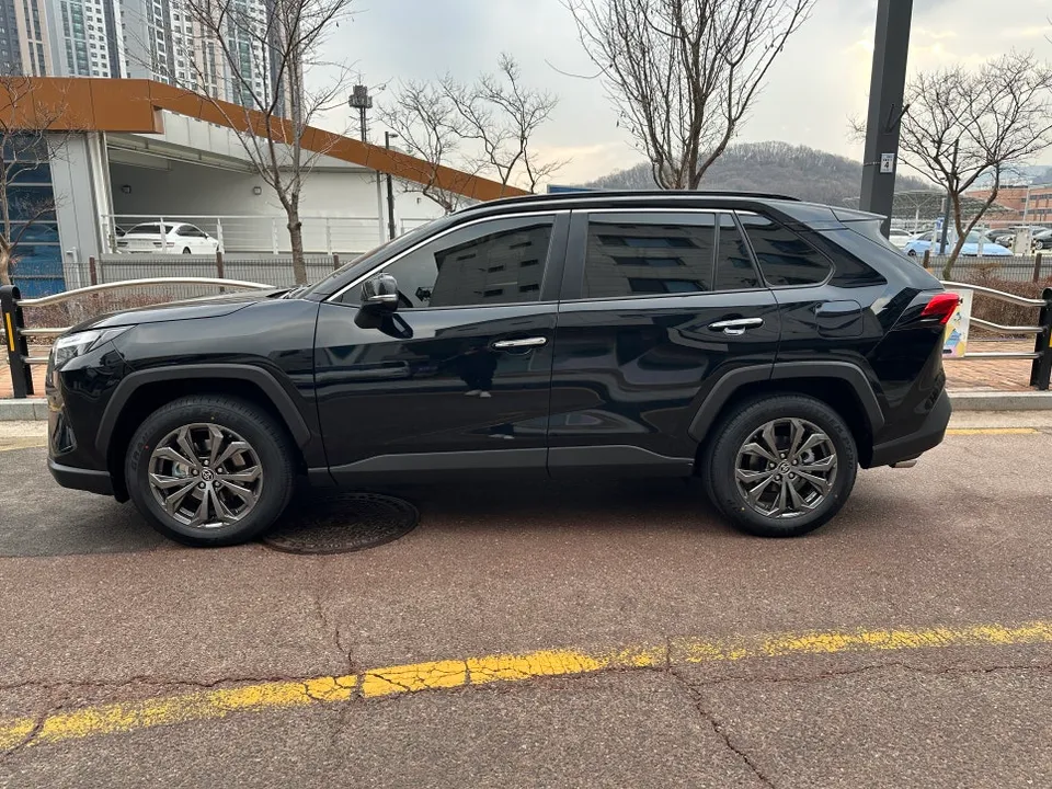 トヨタ RAV4 PPF施工事例｜費用目安・仕上がり 施工写真 3